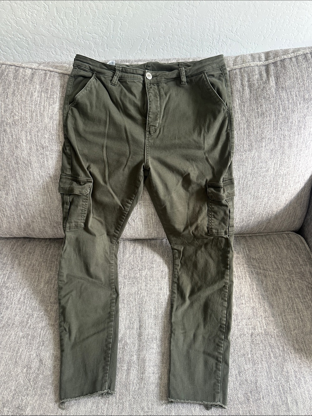 Women’s STS Olive Green Cargo Pants with Side Utility Pockets